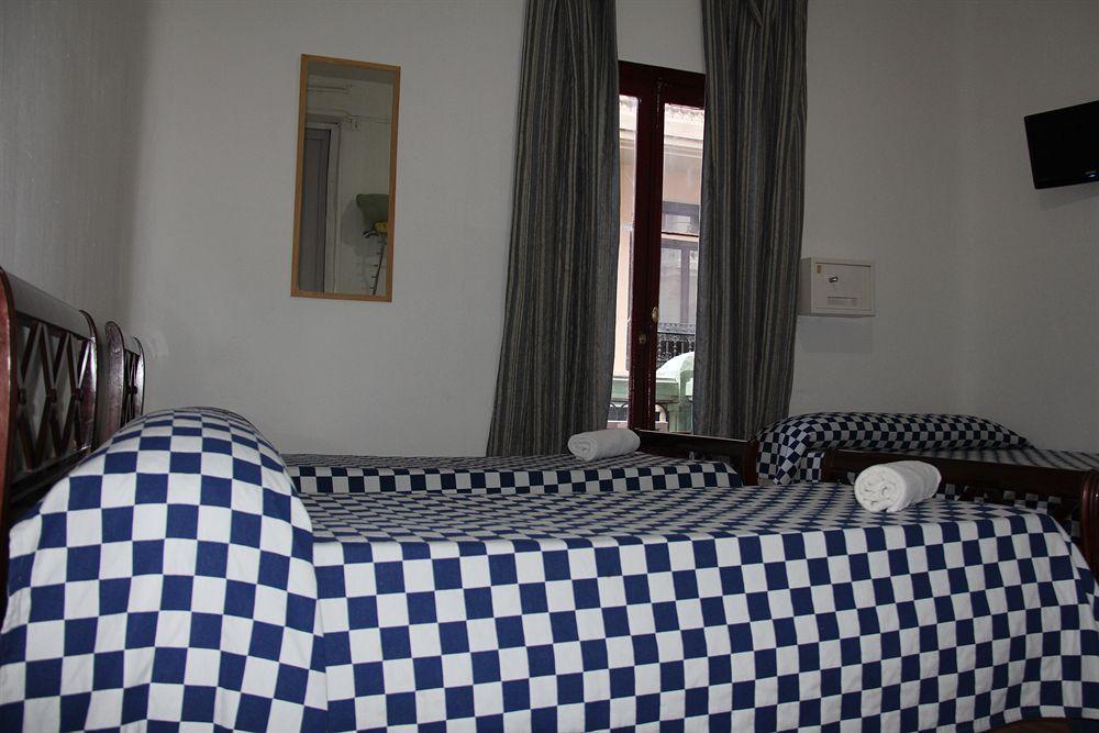 Hotel Casa Lemus Madryt Zewnętrze zdjęcie